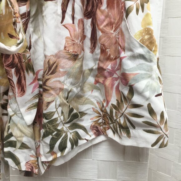 NWT rip curl white floral high waist shorts size medium - Picture 5 of 12
